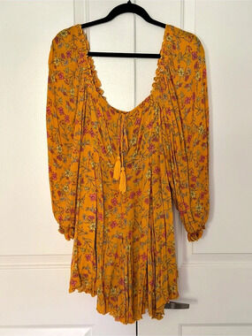 C & V Floral Mini Dress in Orange Size Small Like New